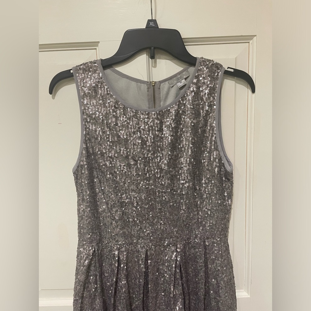 Issi Dress - Picture 3 of 7